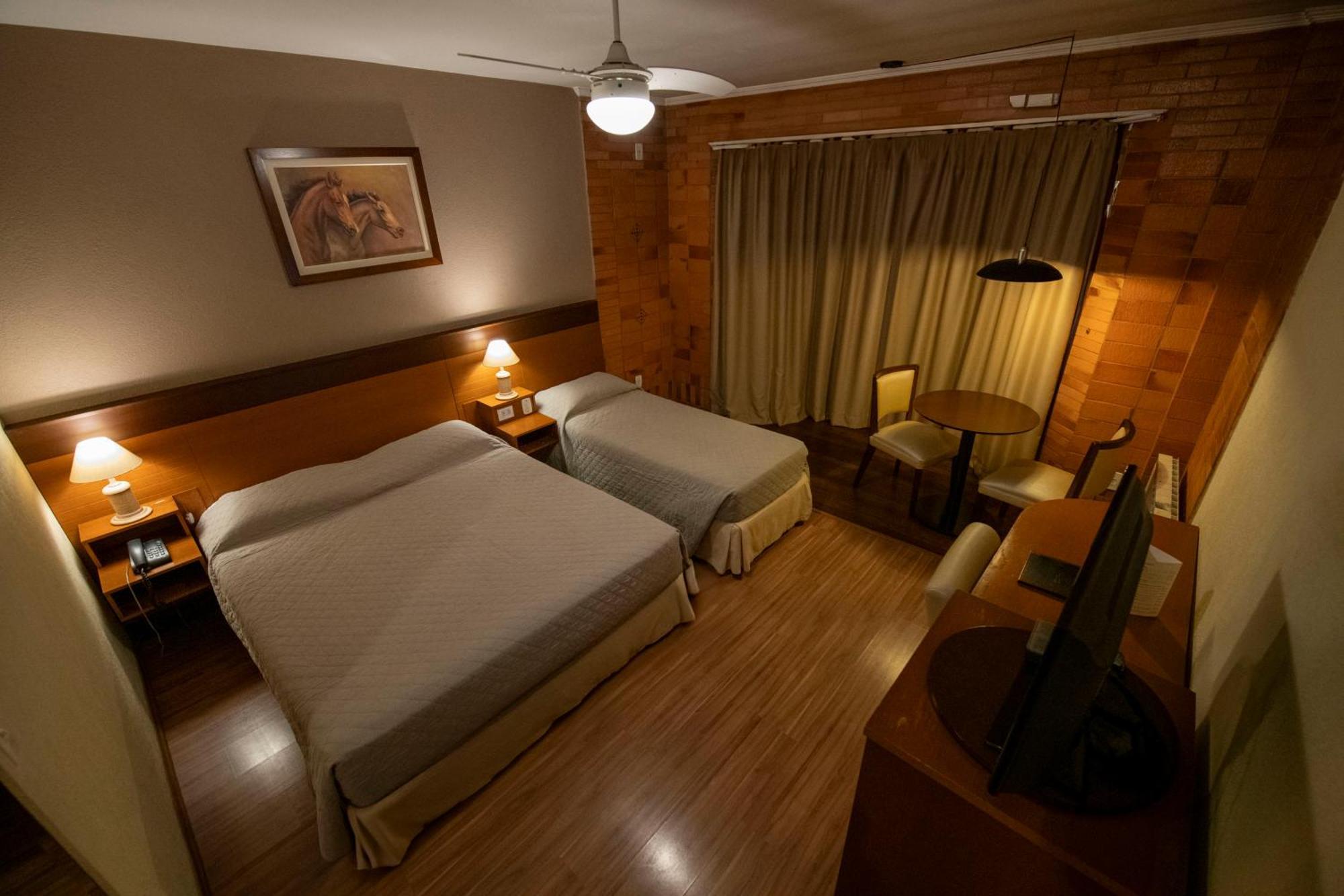 Hotel Serra Nevada Канела Екстер'єр фото