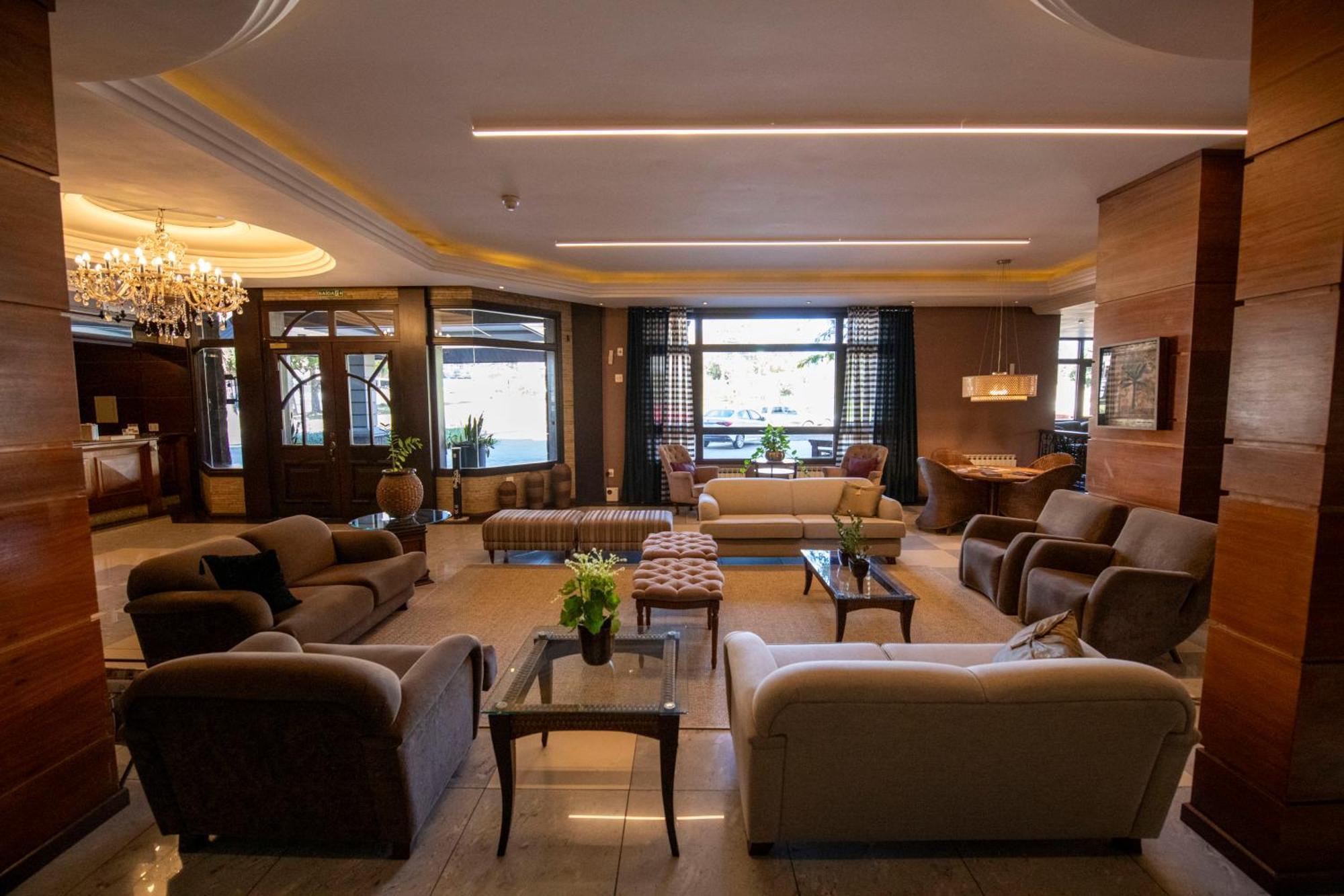Hotel Serra Nevada Канела Екстер'єр фото