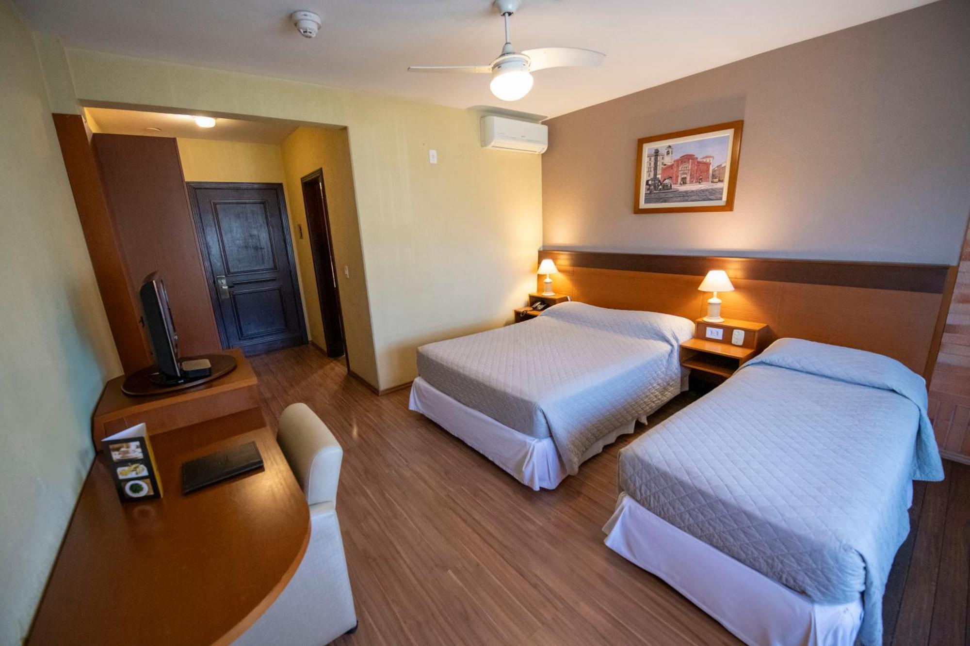 Hotel Serra Nevada Канела Екстер'єр фото